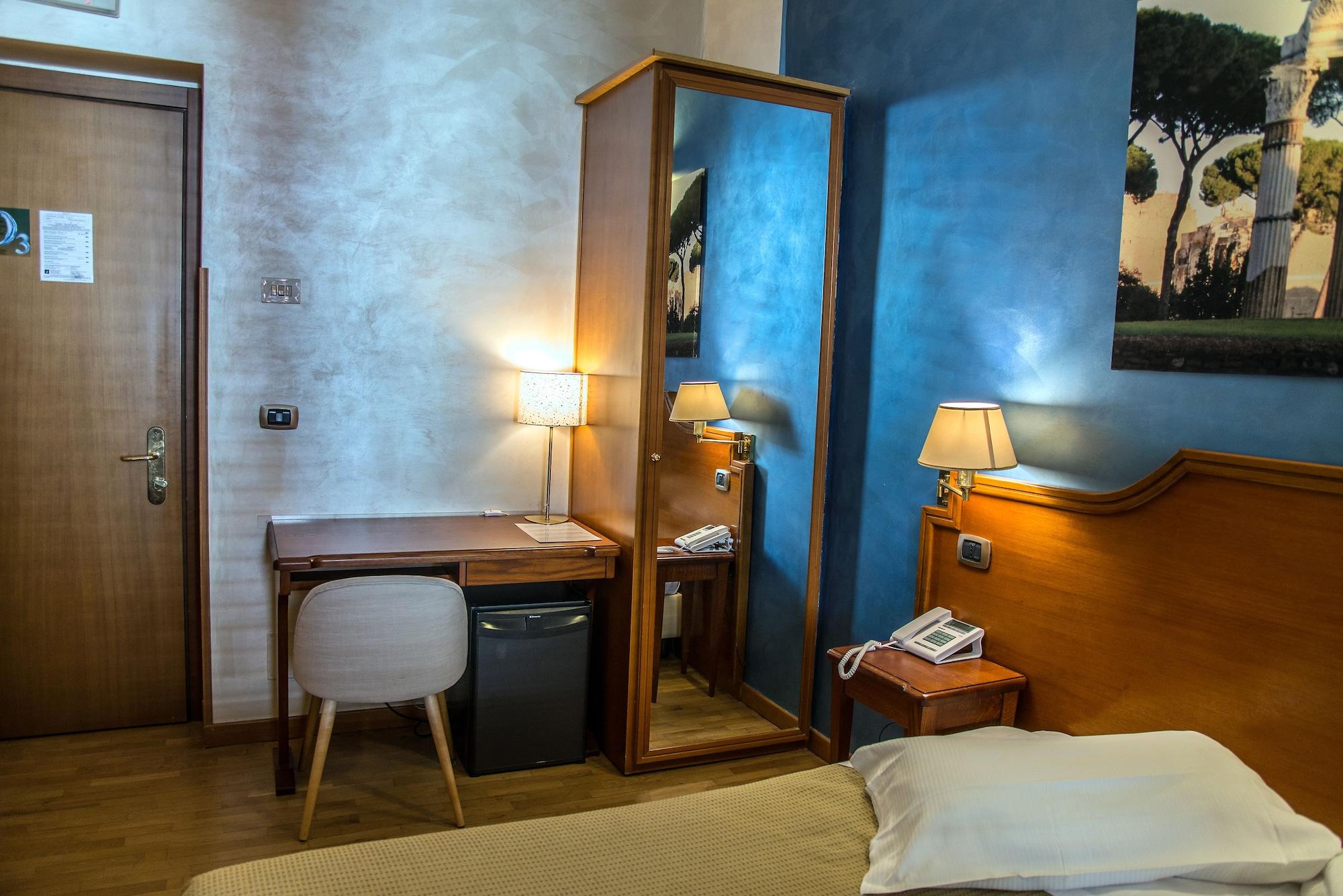 Hotel Kent Roma Esterno foto