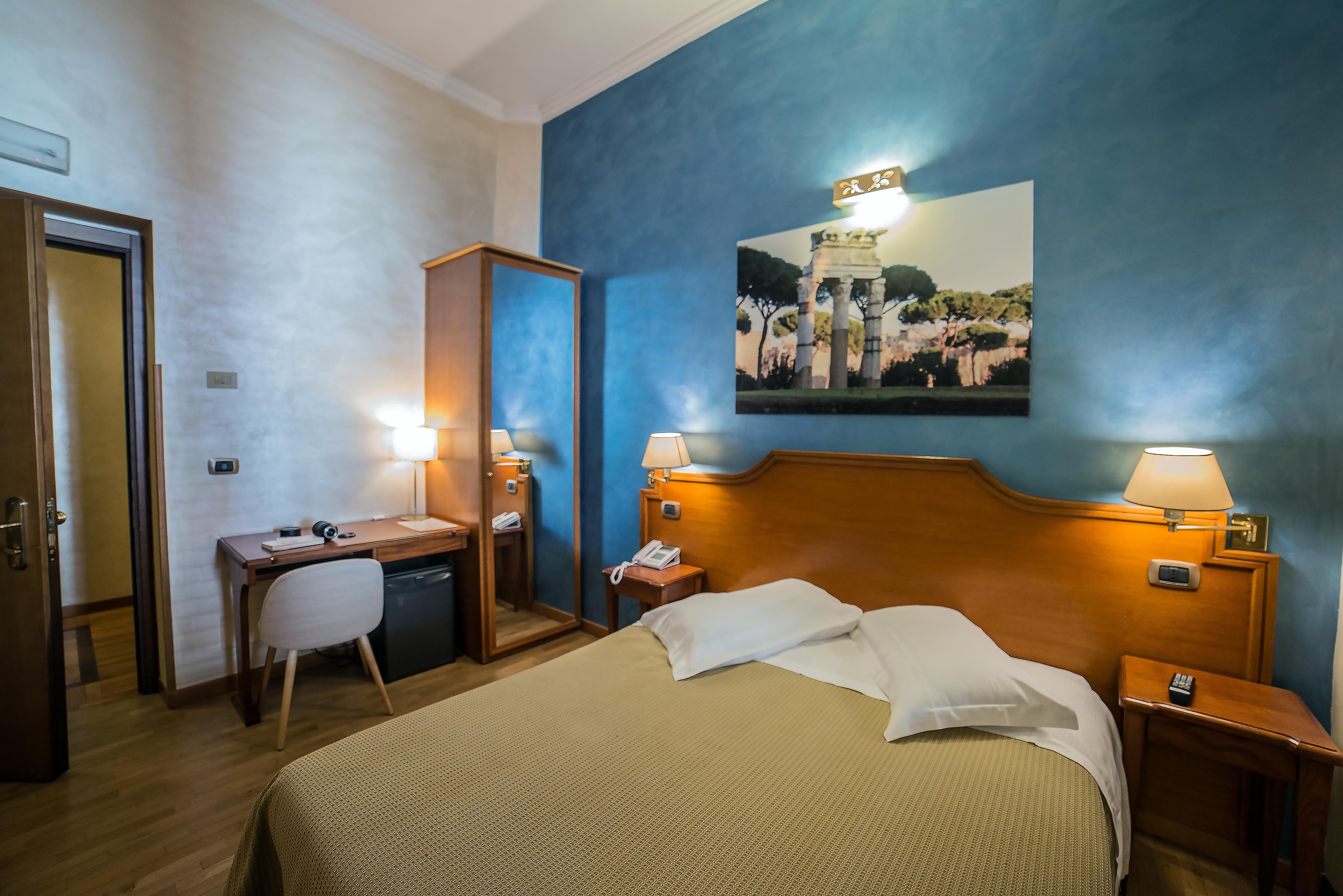 Hotel Kent Roma Esterno foto