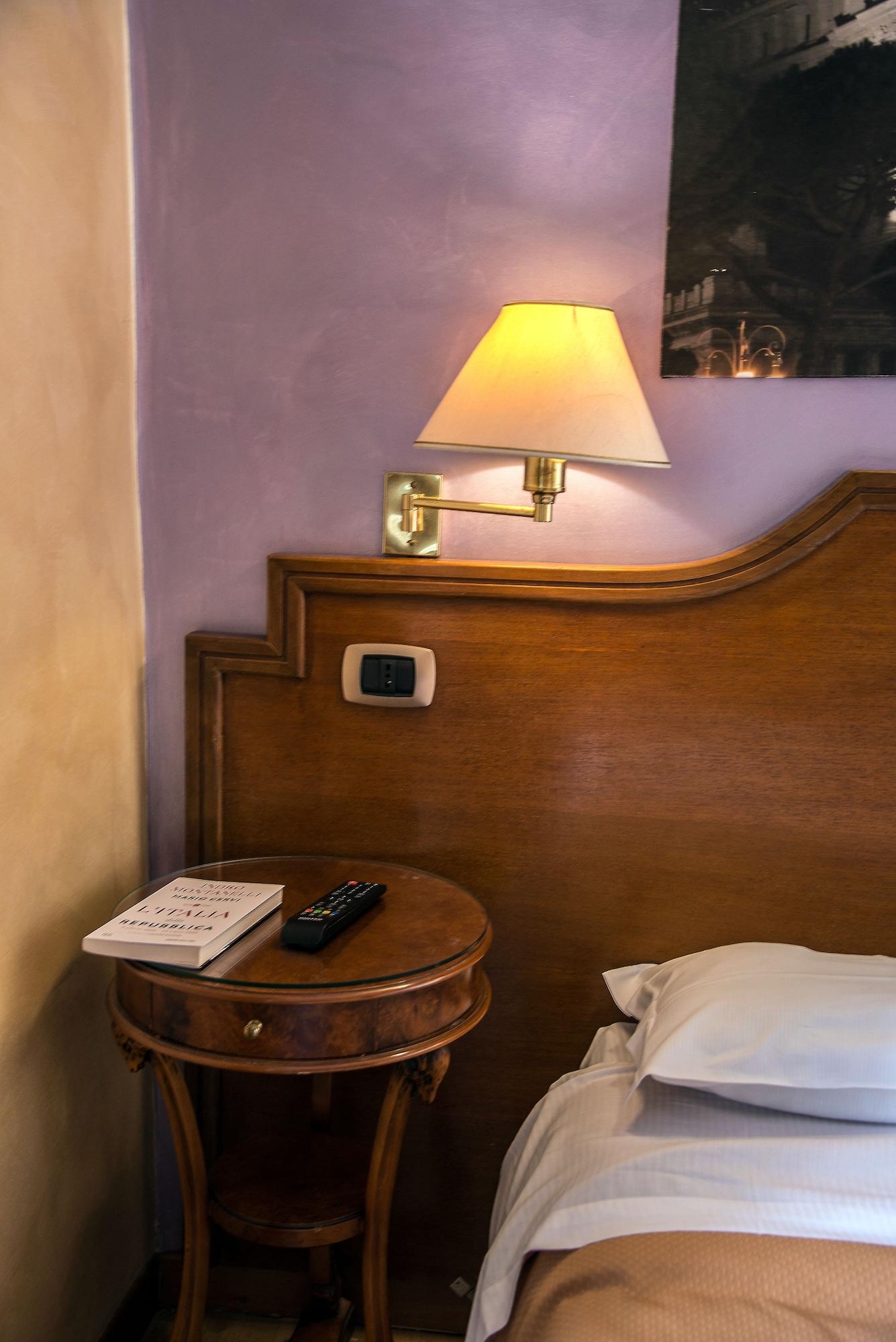 Hotel Kent Roma Esterno foto