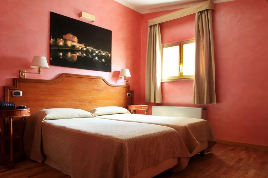 Hotel Kent Roma Esterno foto